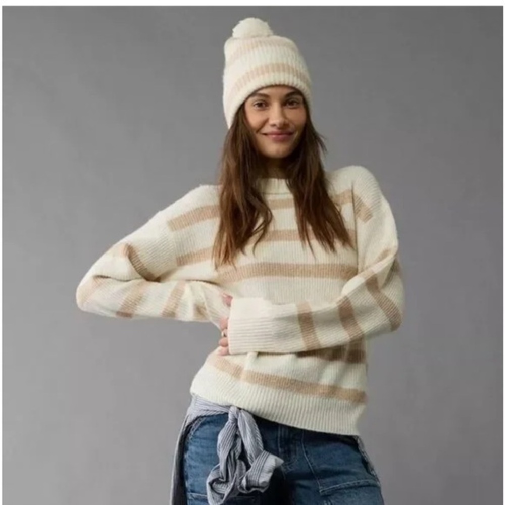 NWT AE Whoa So Soft Crewneck Relaxed Knit Cream Tan Stripe Sweater